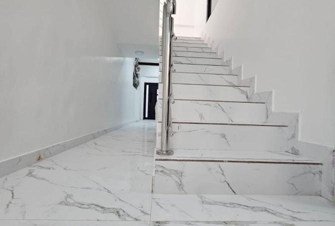 52700823 - Property Image 3