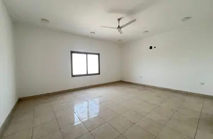 Office Space - 2 Bedrooms - 2 Bathrooms for rent in Arad - Muharraq Governorate