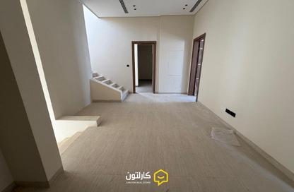 فيلا - 4 غرف نوم - 7 حمامات للبيع في الرفاع الشمالي - الرفاع - المحافظة الجنوبية