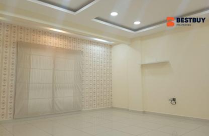 Apartment - 2 Bedrooms - 2 Bathrooms for rent in Hidd - Muharraq Governorate