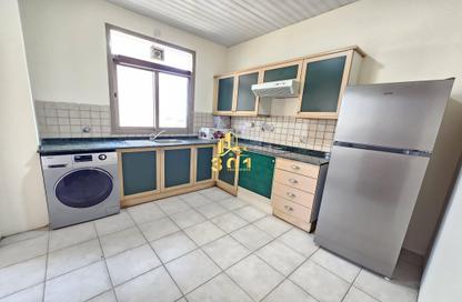 Apartment - 2 Bedrooms - 2 Bathrooms for rent in Al Juffair - Capital Governorate