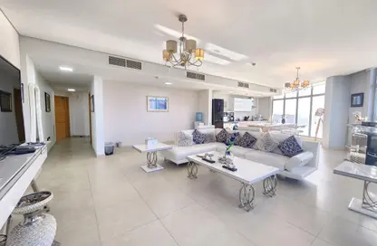 شقة - غرفة نوم - 2 حمامات للايجار في شارع أمواج - أمواج - المحرق