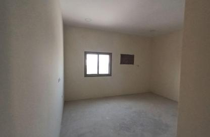 Office Space - 2 Bedrooms - 2 Bathrooms for rent in Sitra - Central Governorate