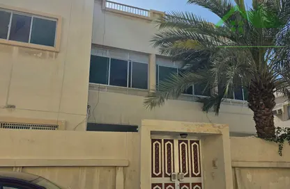 فيلا - 7 غرف نوم - 5 حمامات للايجار في المحرق - المحرق