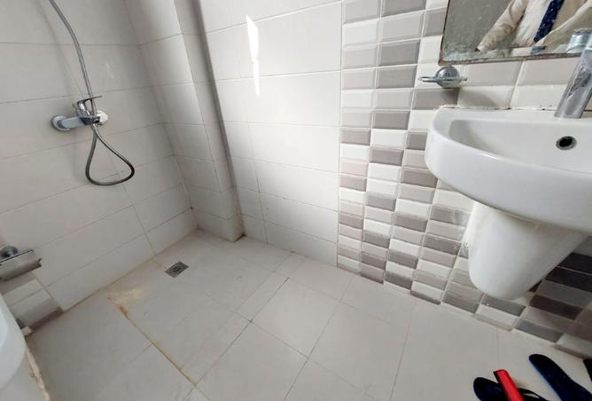 987615 - Property Image 3