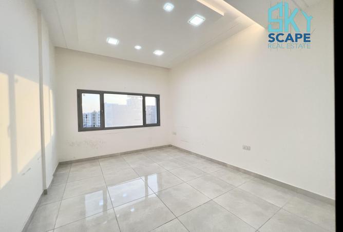 1002956 - Property Image 2