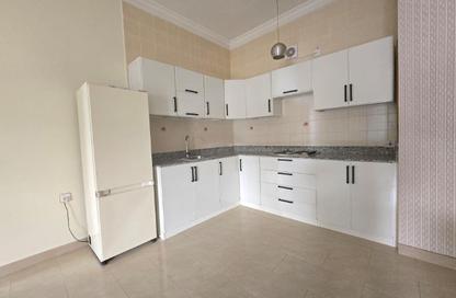 Apartment - 2 Bedrooms - 2 Bathrooms for rent in Al Juffair - Capital Governorate