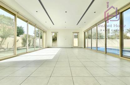 Villa - 5 Bedrooms - 5 Bathrooms for rent in Janabiya - Northern Governorate Villa - 5 Bedrooms - 5 Bathrooms for rent in Janabiya - Northern Governorate