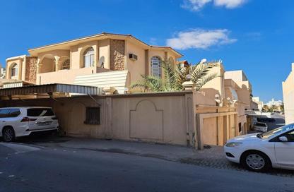 Villa - 7+ - 7 for sale in Bu Kowarah - Riffa - Southern Governorate