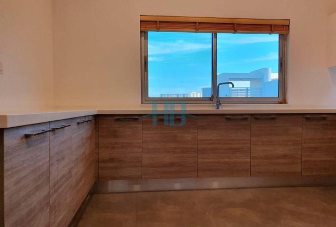 998555 - صورة العقار 2