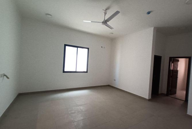 998318 - Property Image 2