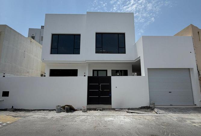 53654374 - Property Main Image