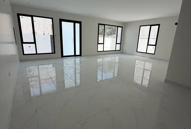 53654374 - صورة العقار 3
