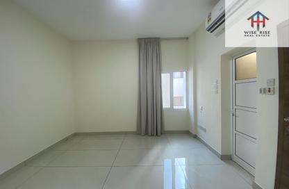 Apartment - Studio - 1 Bathroom for rent in Hoora - Capital Governorate