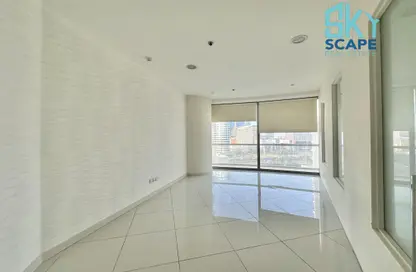 Office Space - 3 Bedrooms - 2 Bathrooms for rent in Sanabis - Manama - Capital Governorate