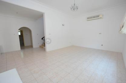 Villa - 4 Bedrooms - 4 Bathrooms for rent in Budaiya - Northern Governorate