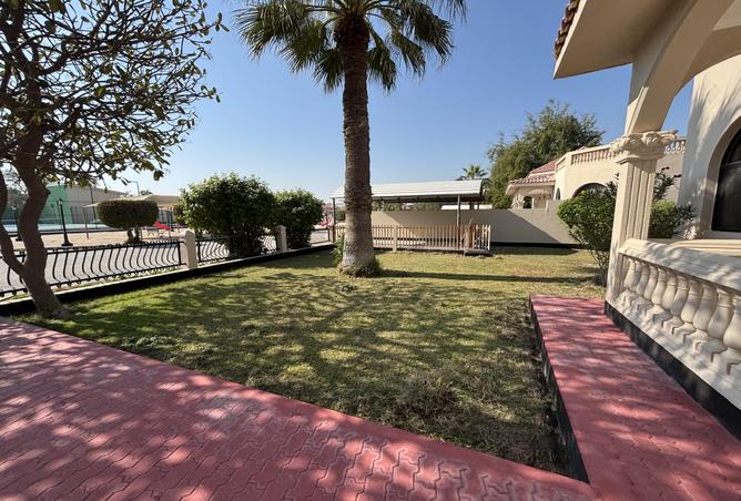 995392 - Property Image 2