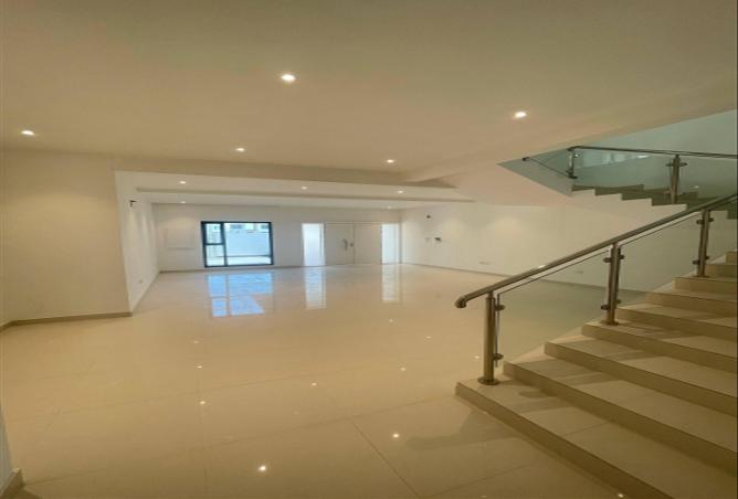 994831 - Property Image 3