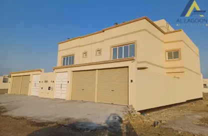 فيلا - 5 غرف نوم - 6 حمامات للبيع في رأس حيان - المحافظة الجنوبية