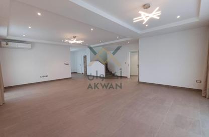 Villa - 3 - 4 for rent in Maqabah - Northern Governorate