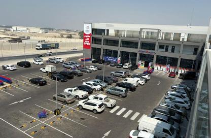 Shop - Studio - 2 Bathrooms for rent in Dumistan - Northern Governorate