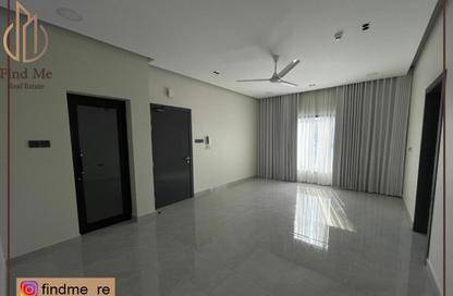 Apartment - 3 Bedrooms - 2 Bathrooms for rent in Galali - Muharraq Governorate