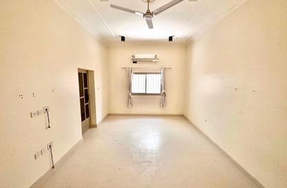 Apartment - 2 Bedrooms - 2 Bathrooms for rent in Tubli - Central Governorate