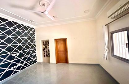 Apartment - 2 Bedrooms - 2 Bathrooms for rent in Tubli - Central Governorate Apartment - 2 Bedrooms - 2 Bathrooms for rent in Tubli - Central Governorate
