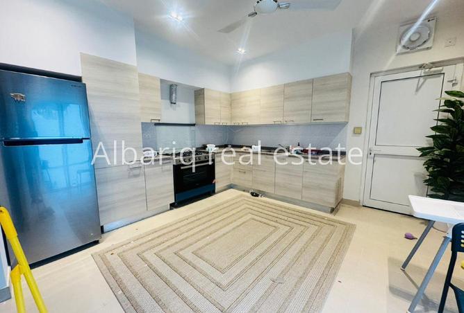 992232 - Property Image 2