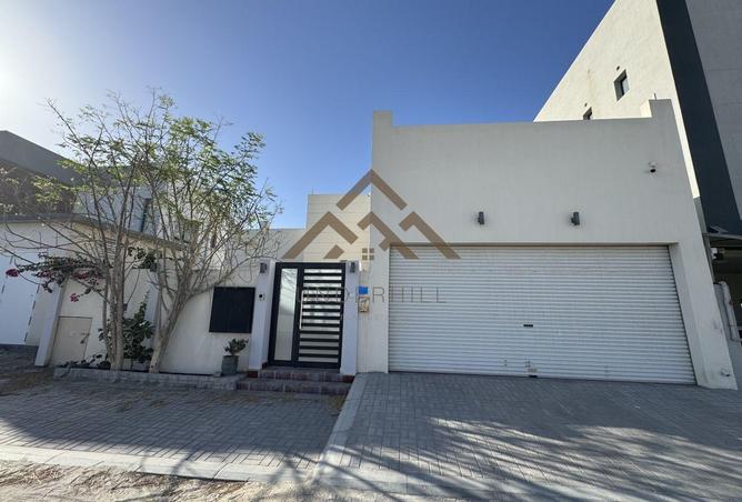 54425087 - Property Main Image