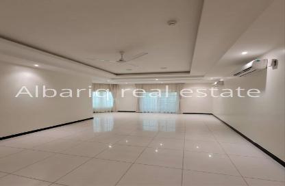 Apartment - 3 Bedrooms - 3 Bathrooms for sale in Alhajiyat - Riffa - Southern Governorate