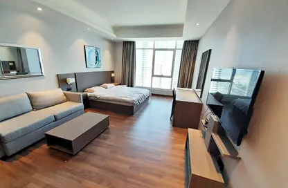 Apartment - 1 Bathroom for rent in Sanabis - Manama - Capital Governorate