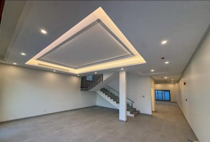 55863683 - Property Image 3