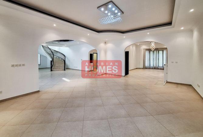 976293 - Property Image 2