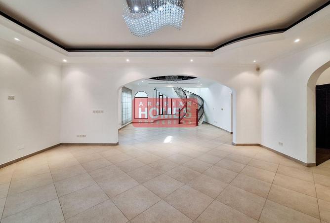 976293 - Property Image 3