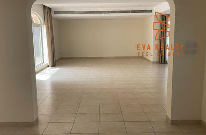 Villa - 5 Bedrooms - 6 Bathrooms for rent in Al Jasra - Northern Governorate