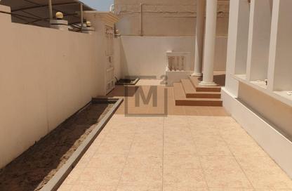 Villa - 4 Bedrooms - 5 Bathrooms for sale in Alhajiyat - Riffa - Southern Governorate