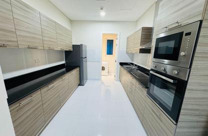 Apartment - 3 Bedrooms - 4 Bathrooms for rent in Um Al Hasam - Manama - Capital Governorate