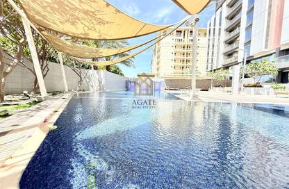 Apartment - 2 Bedrooms - 3 Bathrooms for rent in Reef Island - Capital Governorate