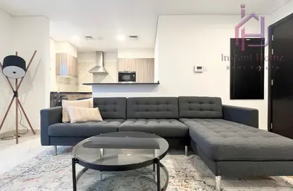 Apartment - 1 Bedroom - 2 Bathrooms for rent in Sanabis - Manama - Capital Governorate