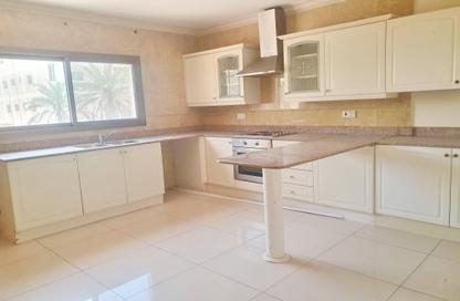 Apartment - 2 Bedrooms - 2 Bathrooms for rent in Mahooz - Manama - Capital Governorate Apartment - 2 Bedrooms - 2 Bathrooms for rent in Mahooz - Manama - Capital Governorate
