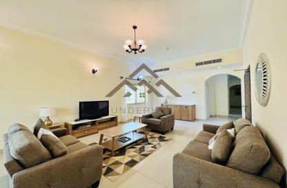 Apartment - 3 Bedrooms - 3 Bathrooms for rent in Al Juffair - Capital Governorate