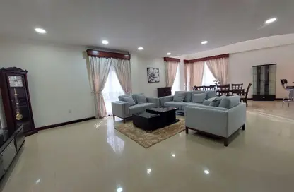 Duplex - 2 Bedrooms - 3 Bathrooms for rent in Adliya - Manama - Capital Governorate