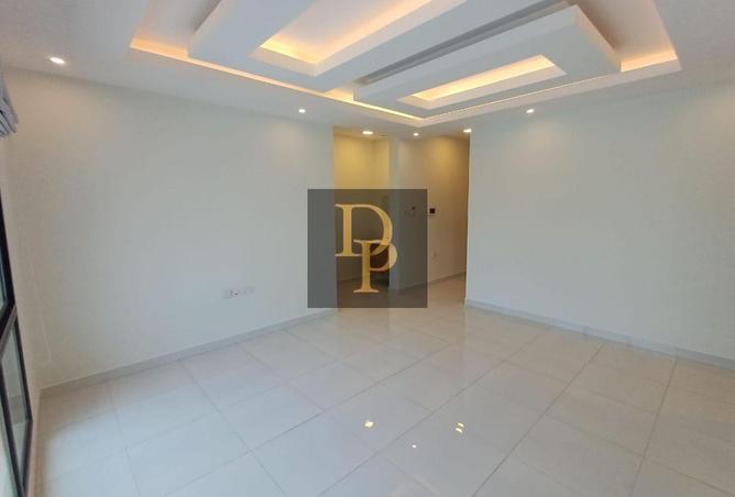 53033825 - Property Image 2