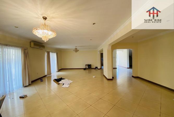 52168770 - Property Image 3