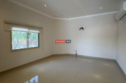Villa - 4 Bedrooms - 5 Bathrooms for rent in Janabiya - Northern Governorate