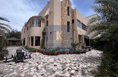 Villa - 4 Bedrooms - 5 Bathrooms for sale in Alhajiyat - Riffa - Southern Governorate