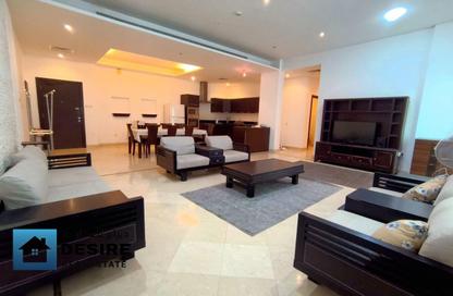 Apartment - 2 Bedrooms - 3 Bathrooms for rent in Al Juffair - Capital Governorate