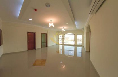 عمارة بالكامل - 7+ - 7+ للبيع في صدد - المحافظة الشمالية