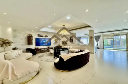 فيلا - 5 غرف نوم - 7 حمامات للبيع في سار - المحافظة الشمالية